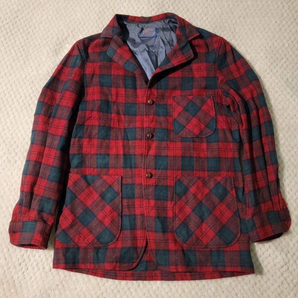 Vintage Pendleton holiday tartan jacket! Sz M